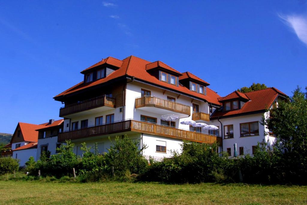 Rhoen-Hotel Sonnenhof - Restaurant & Cafe بوبنهاوزن المظهر الخارجي الصورة