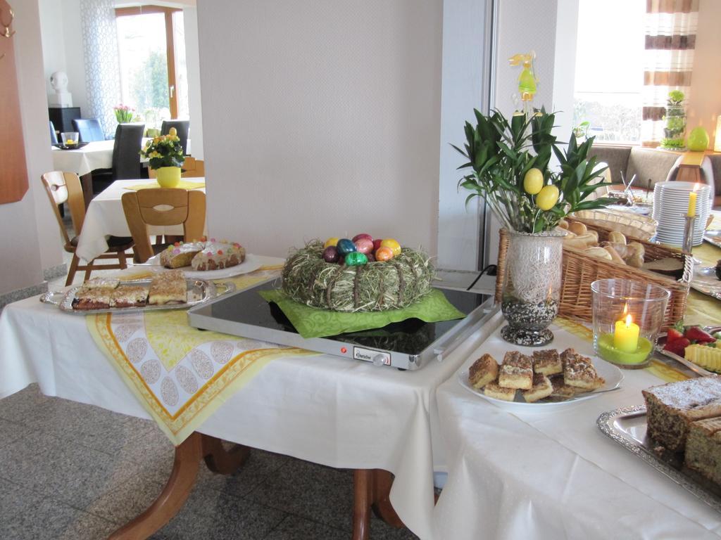 Rhoen-Hotel Sonnenhof - Restaurant & Cafe بوبنهاوزن المظهر الخارجي الصورة